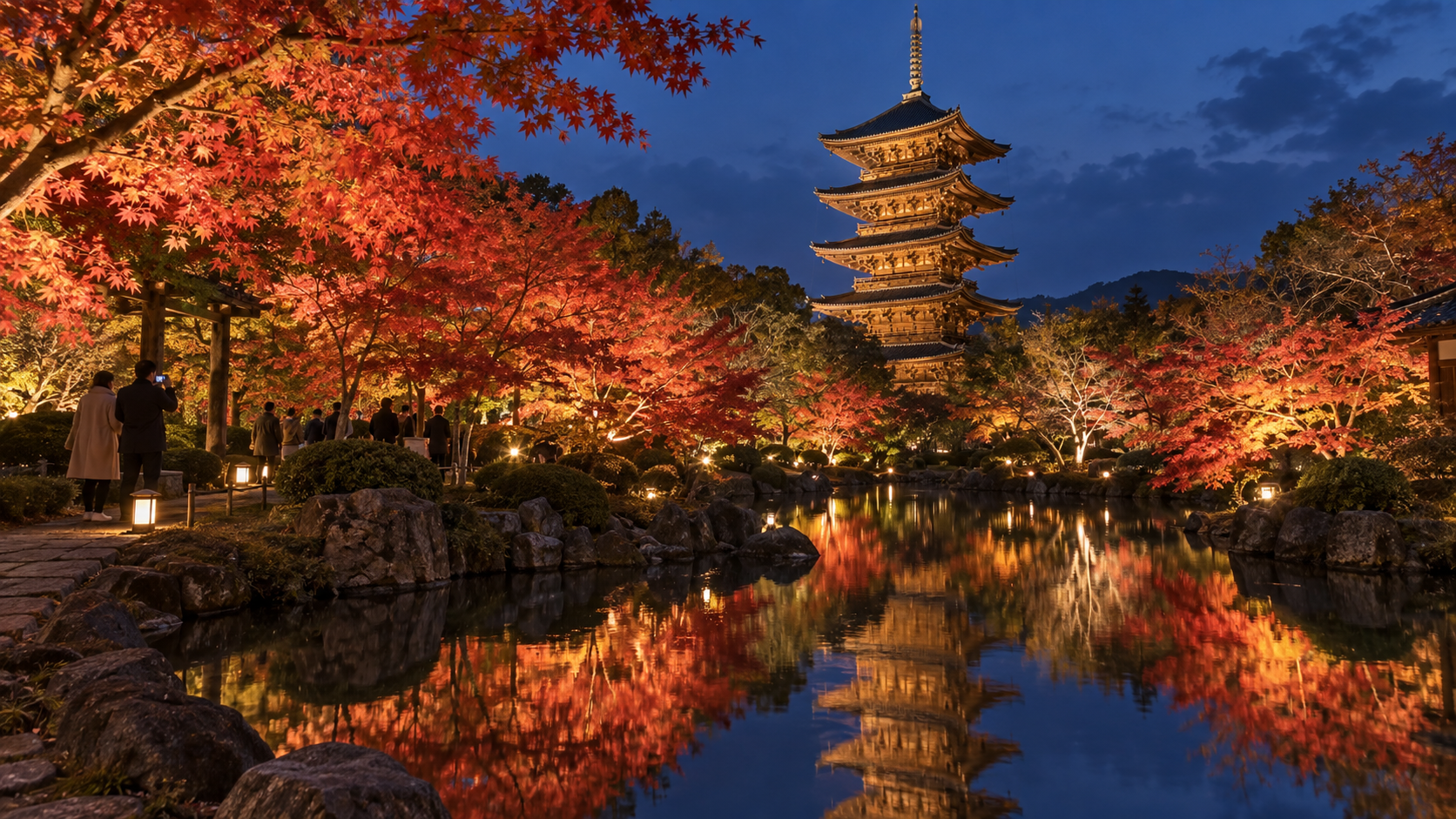 紅葉と五重塔が池に映る東寺ライトアップのイメージ